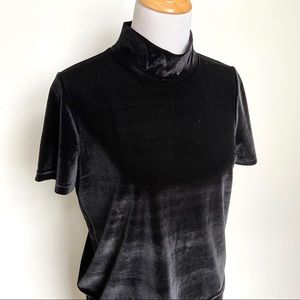 🌿Madewell black velvet top